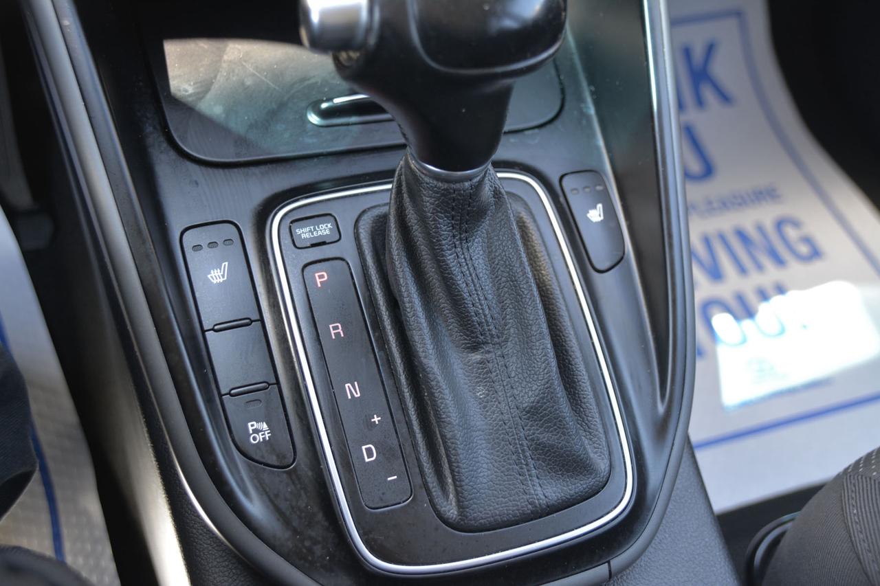 2015 Kia Rondo 4DR WGN AUTO LX Photo