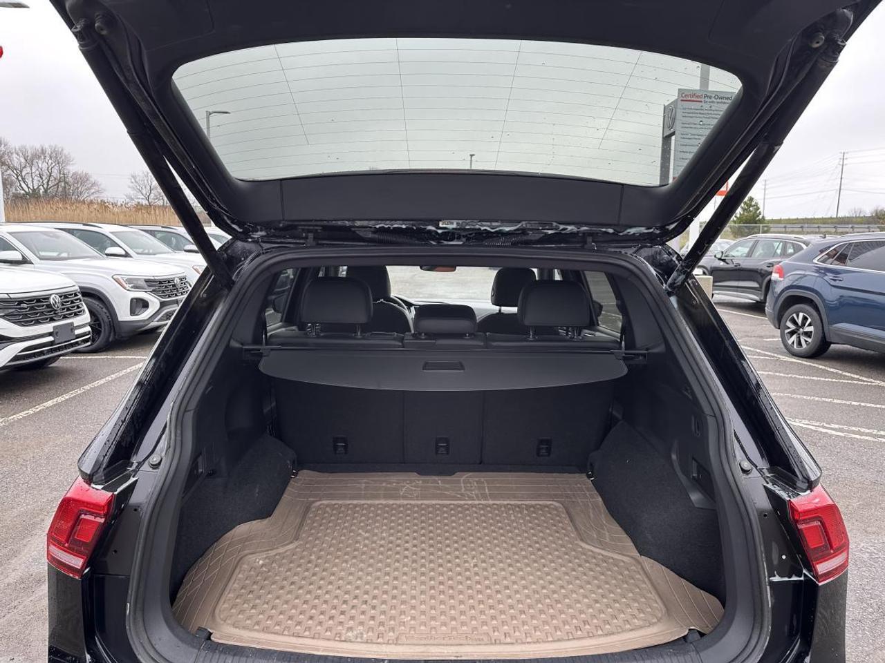 2018 Volkswagen Tiguan Highline 4MOTION AWD - 1 OWNER Photo4