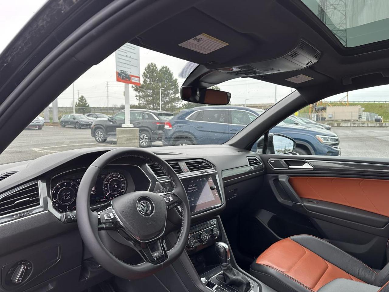 2018 Volkswagen Tiguan Highline 4MOTION AWD - 1 OWNER Photo