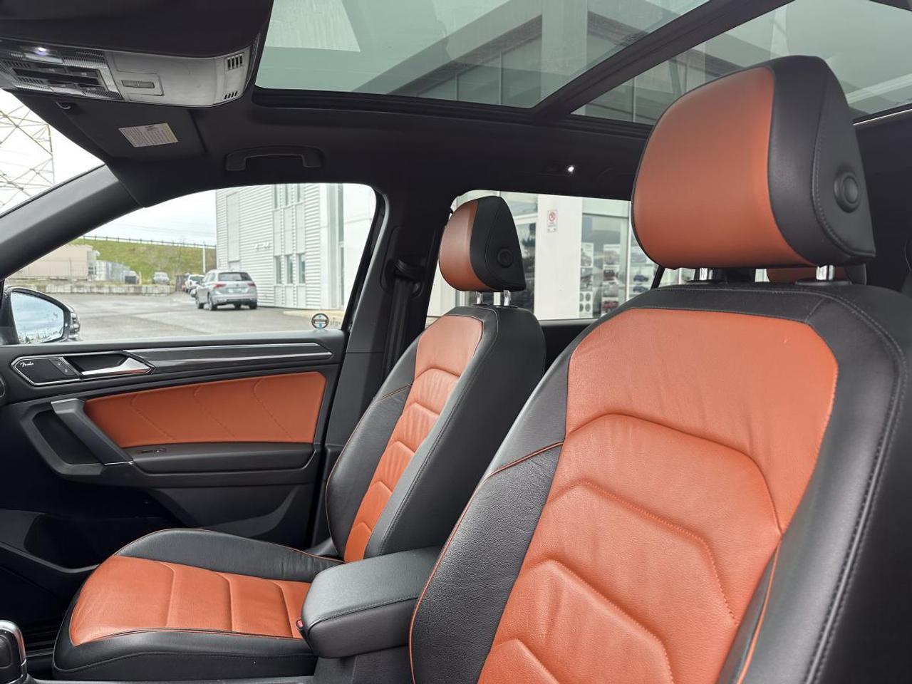 2018 Volkswagen Tiguan Highline 4MOTION AWD - 1 OWNER Photo