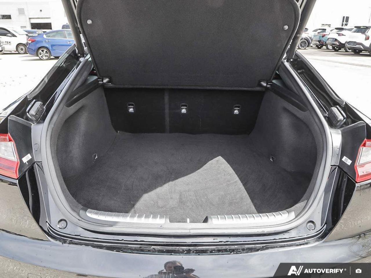 2020 Kia Stinger GT Limited   AWD   Heated & Cooled Seats   Apple C Photo