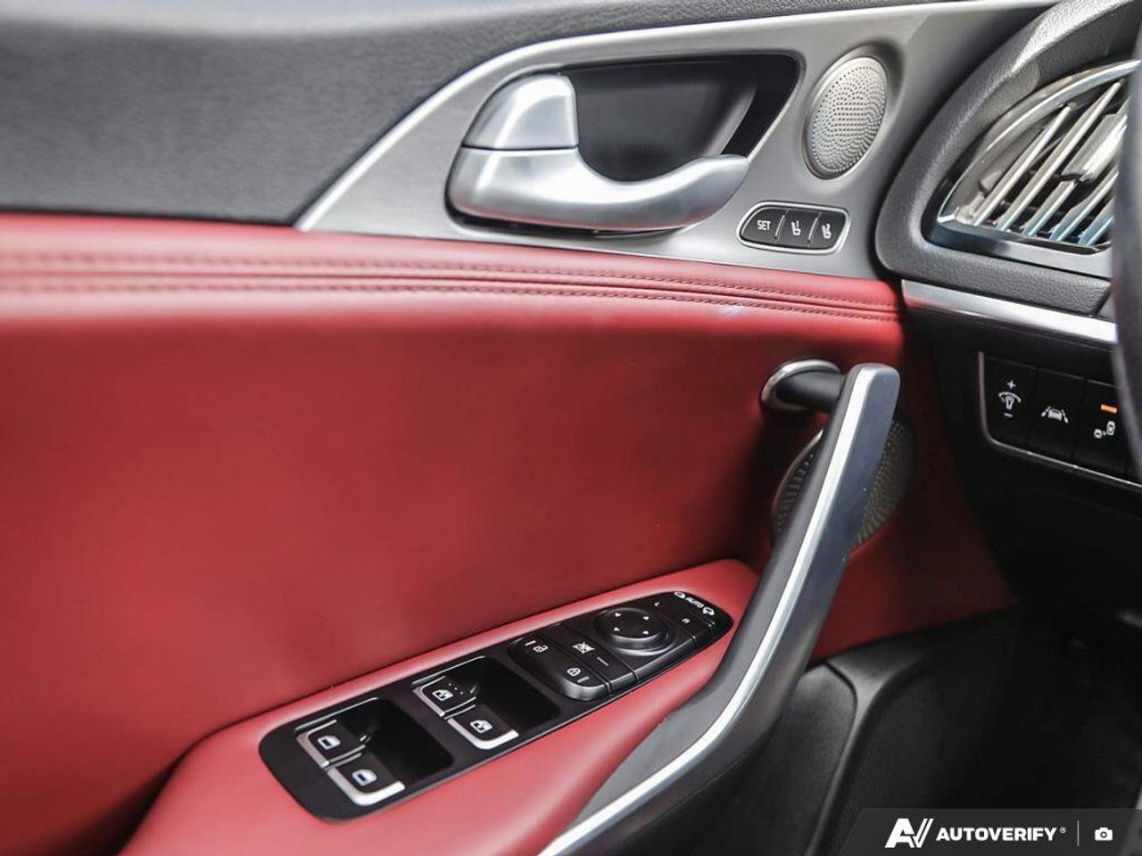 2020 Kia Stinger GT Limited   AWD   Heated & Cooled Seats   Apple C Photo