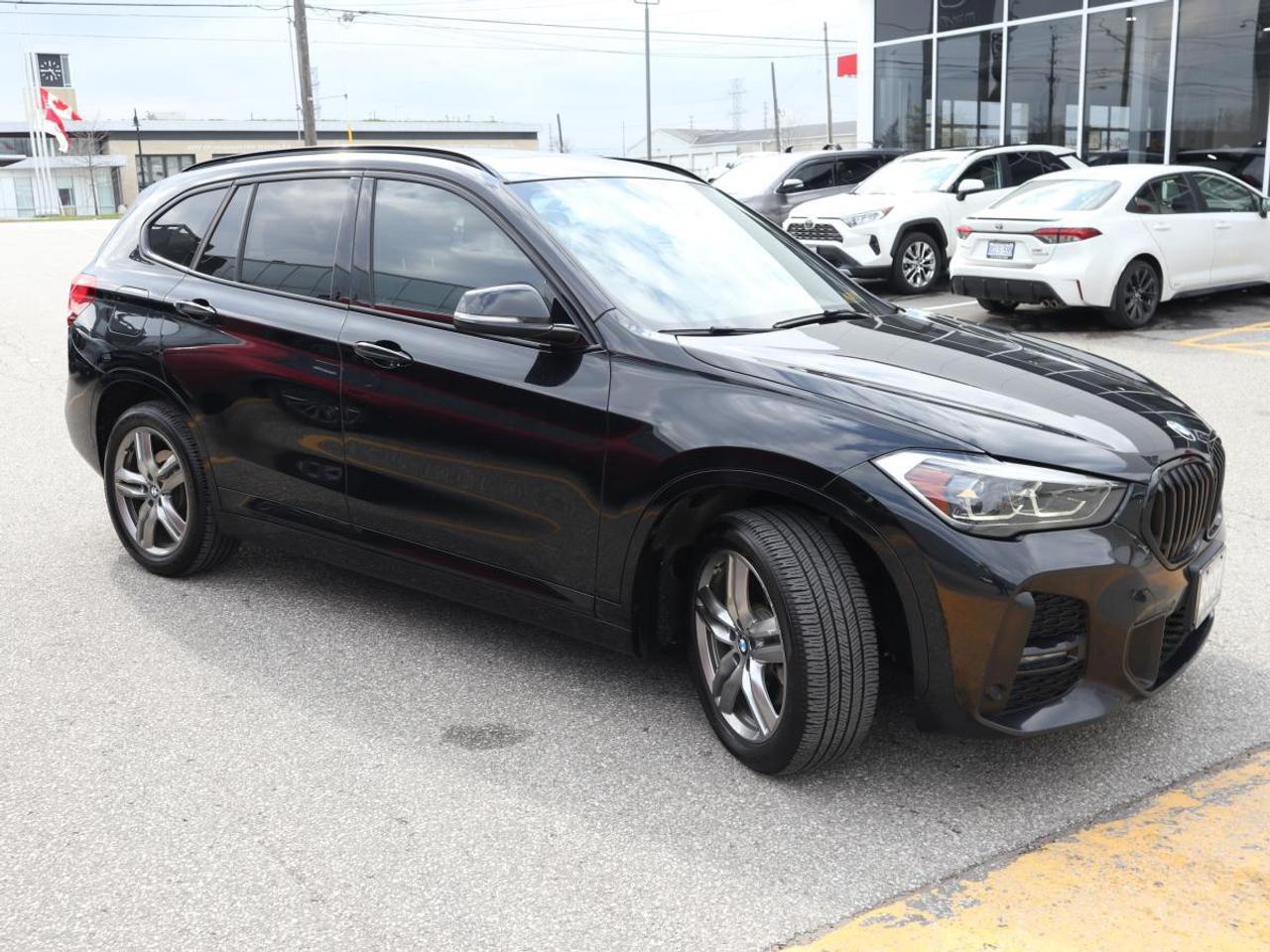 2021 BMW X1 M SPORT/ PANOROOF/ LEATHER/ NAVI/ BACKUP CAMERA Photo2