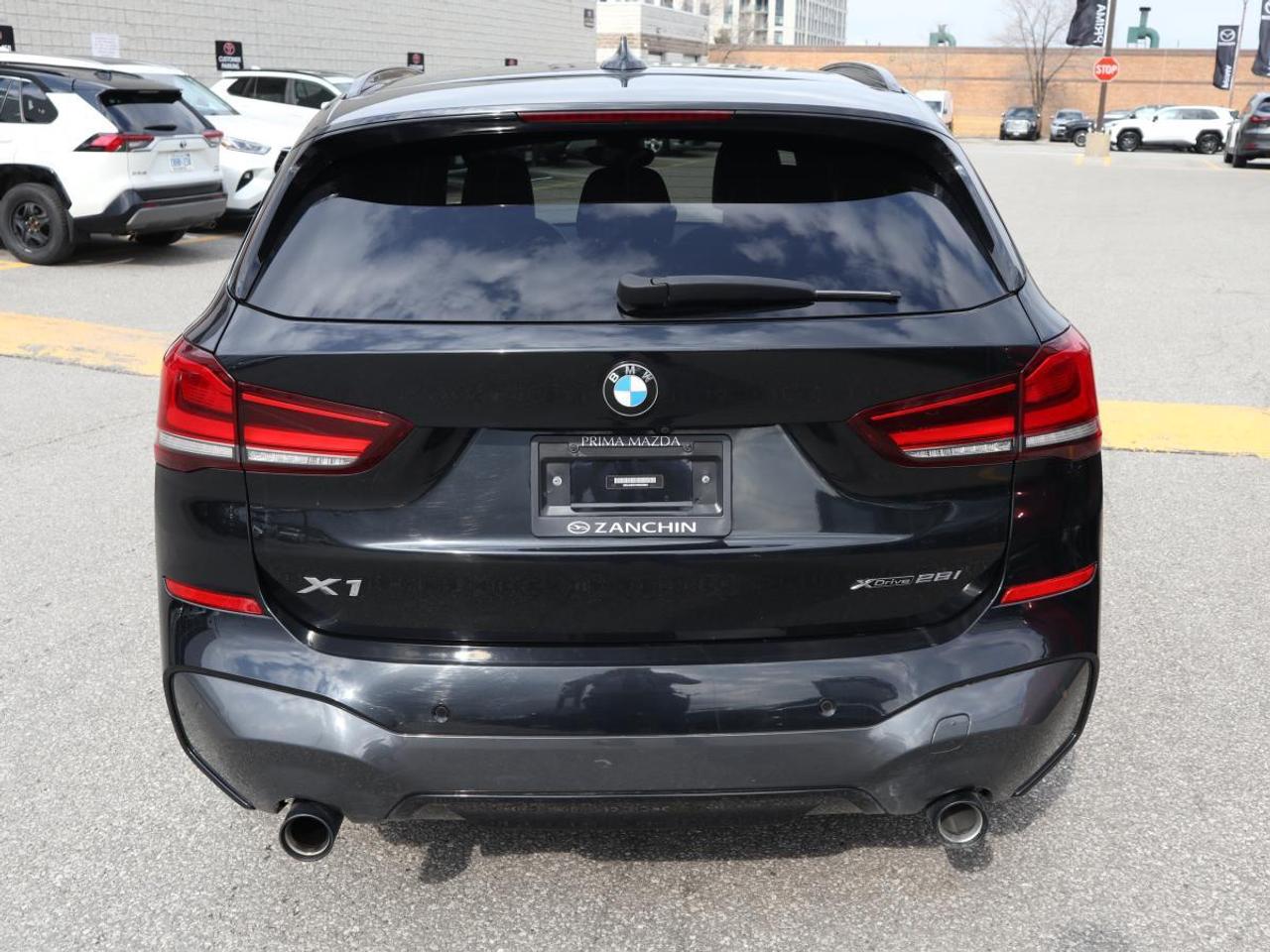 2021 BMW X1 M SPORT/ PANOROOF/ LEATHER/ NAVI/ BACKUP CAMERA Photo