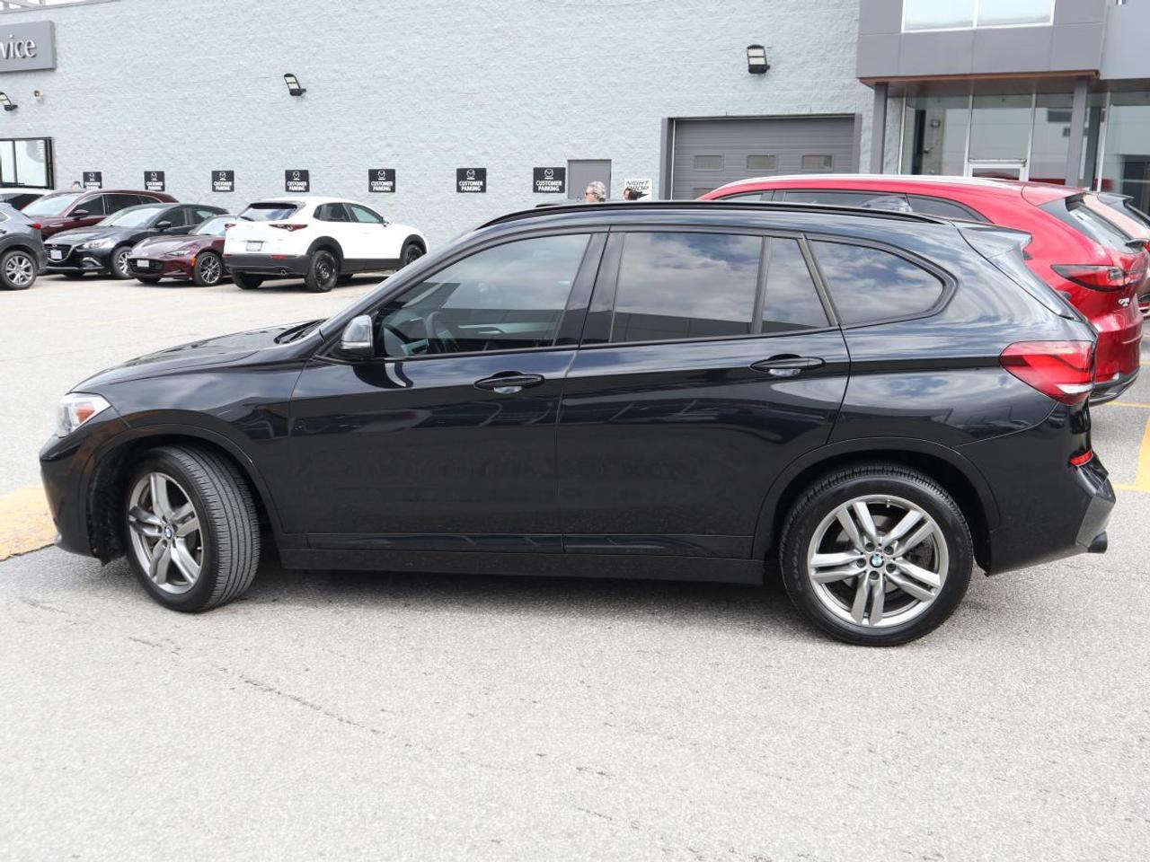 2021 BMW X1 M SPORT/ PANOROOF/ LEATHER/ NAVI/ BACKUP CAMERA Photo