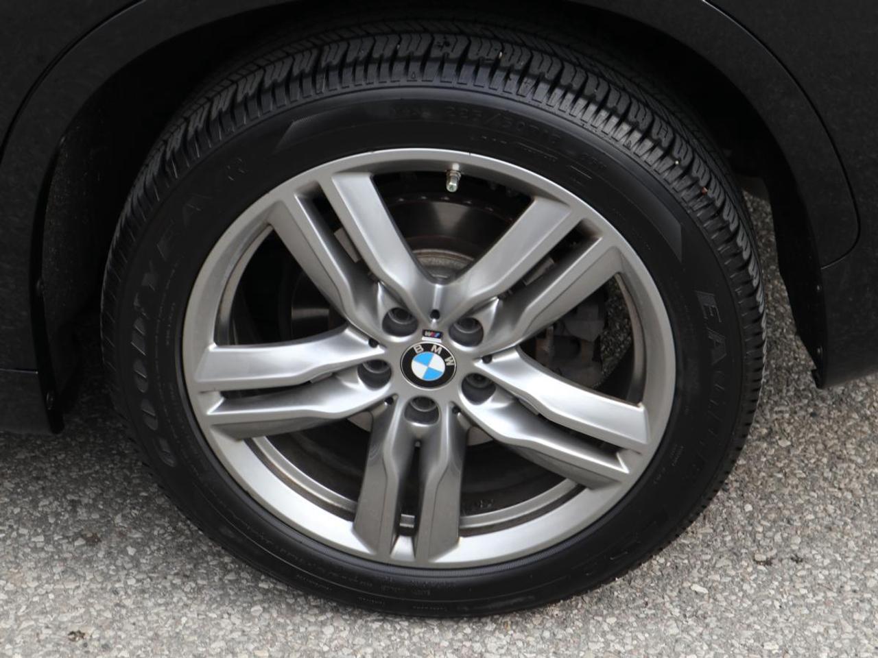 2021 BMW X1 M SPORT/ PANOROOF/ LEATHER/ NAVI/ BACKUP CAMERA Photo