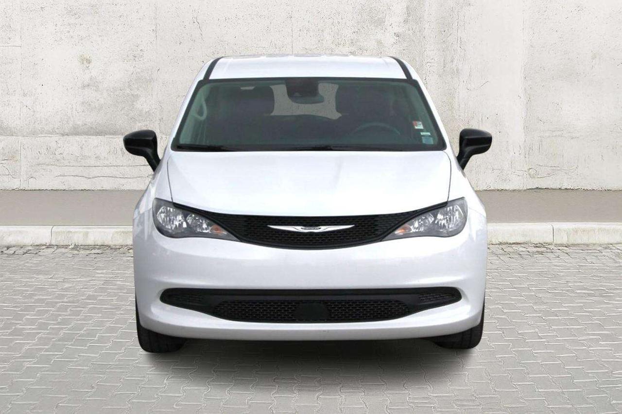 2024 Chrysler Grand Caravan SXT  SiriusXM AppleCarPlay HtdSeats BkpCam Photo