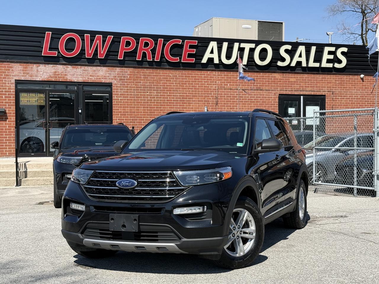 2020 Ford Explorer No Accidents l XLT l 7 Passanger l AWD l Pano Roof Photo0