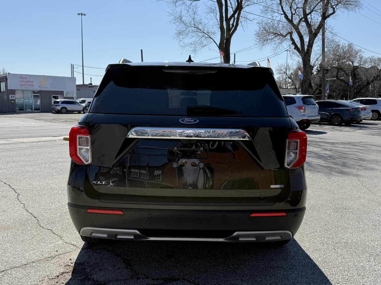 2020 Ford Explorer No Accidents l XLT l 7 Passanger l AWD l Pano Roof Photo