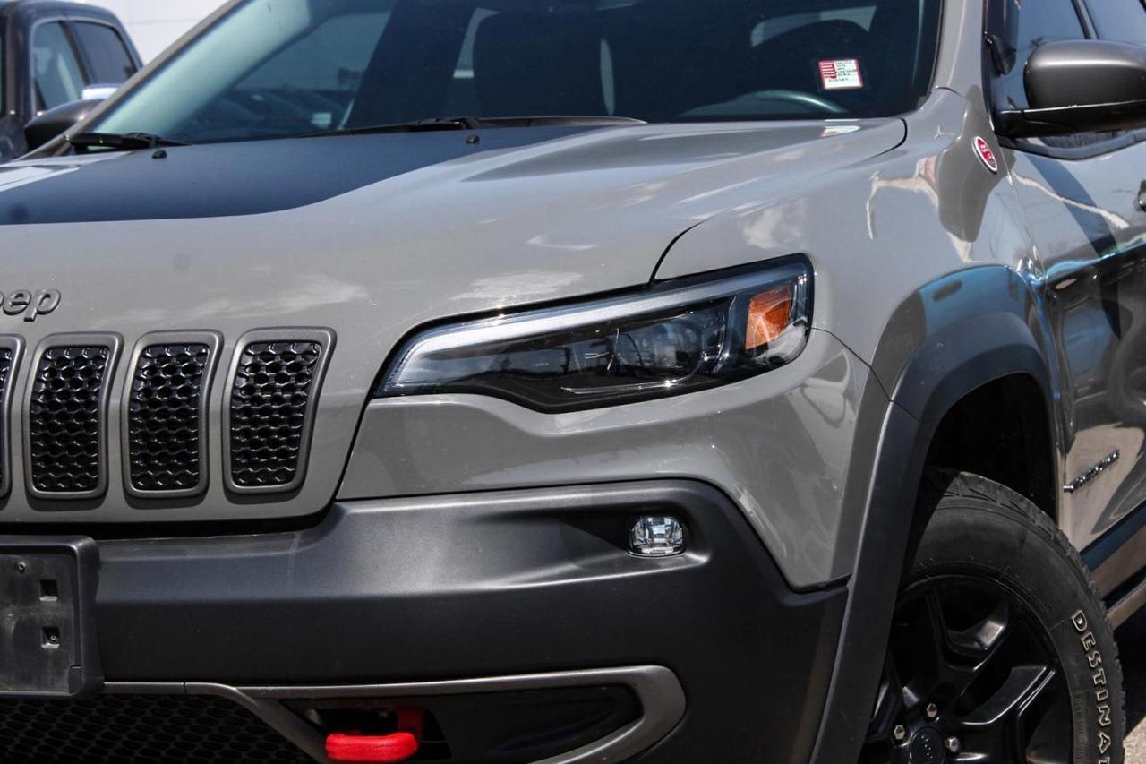 2019 Jeep Cherokee Trailhawk  Gps SiriusXM BkpCam HtdSeats DriveModes Photo