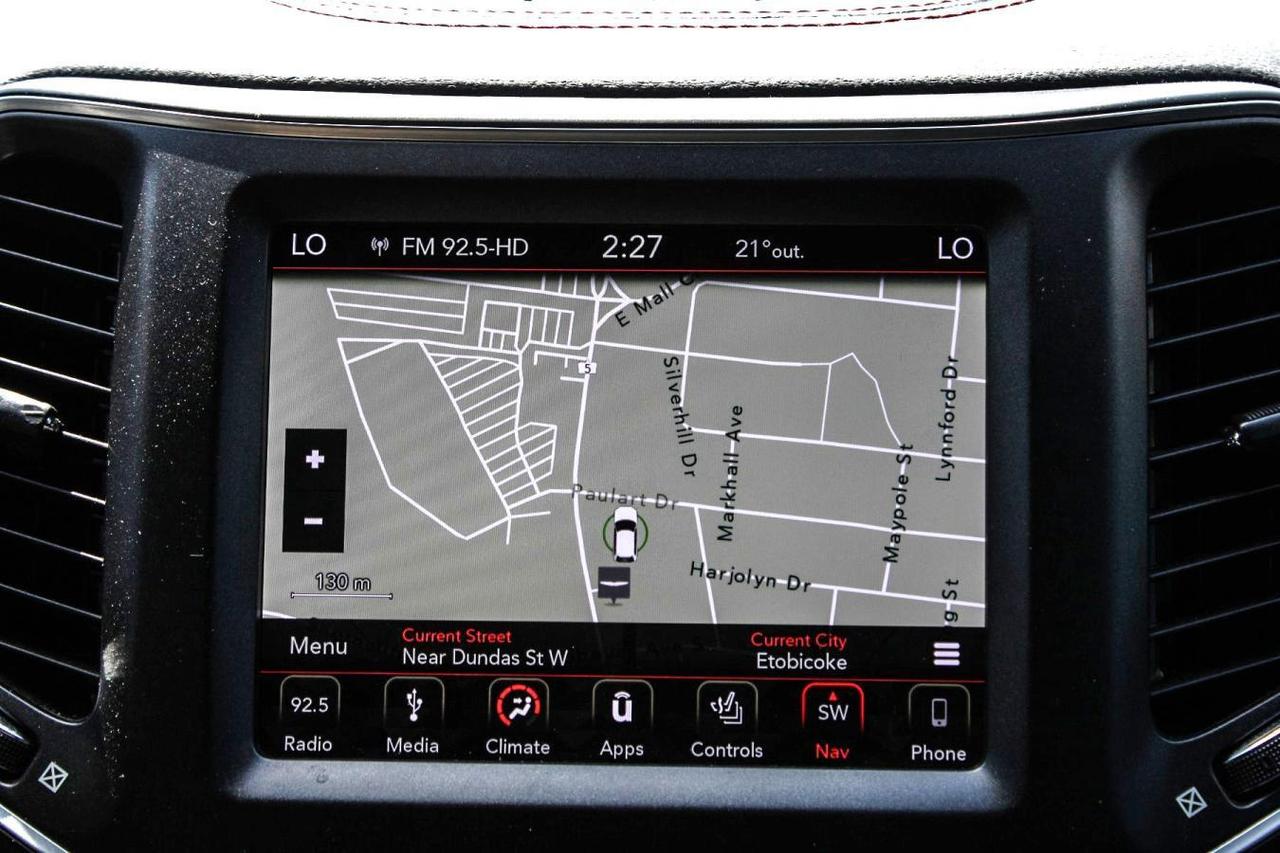 2019 Jeep Cherokee Trailhawk  Gps SiriusXM BkpCam HtdSeats DriveModes Photo