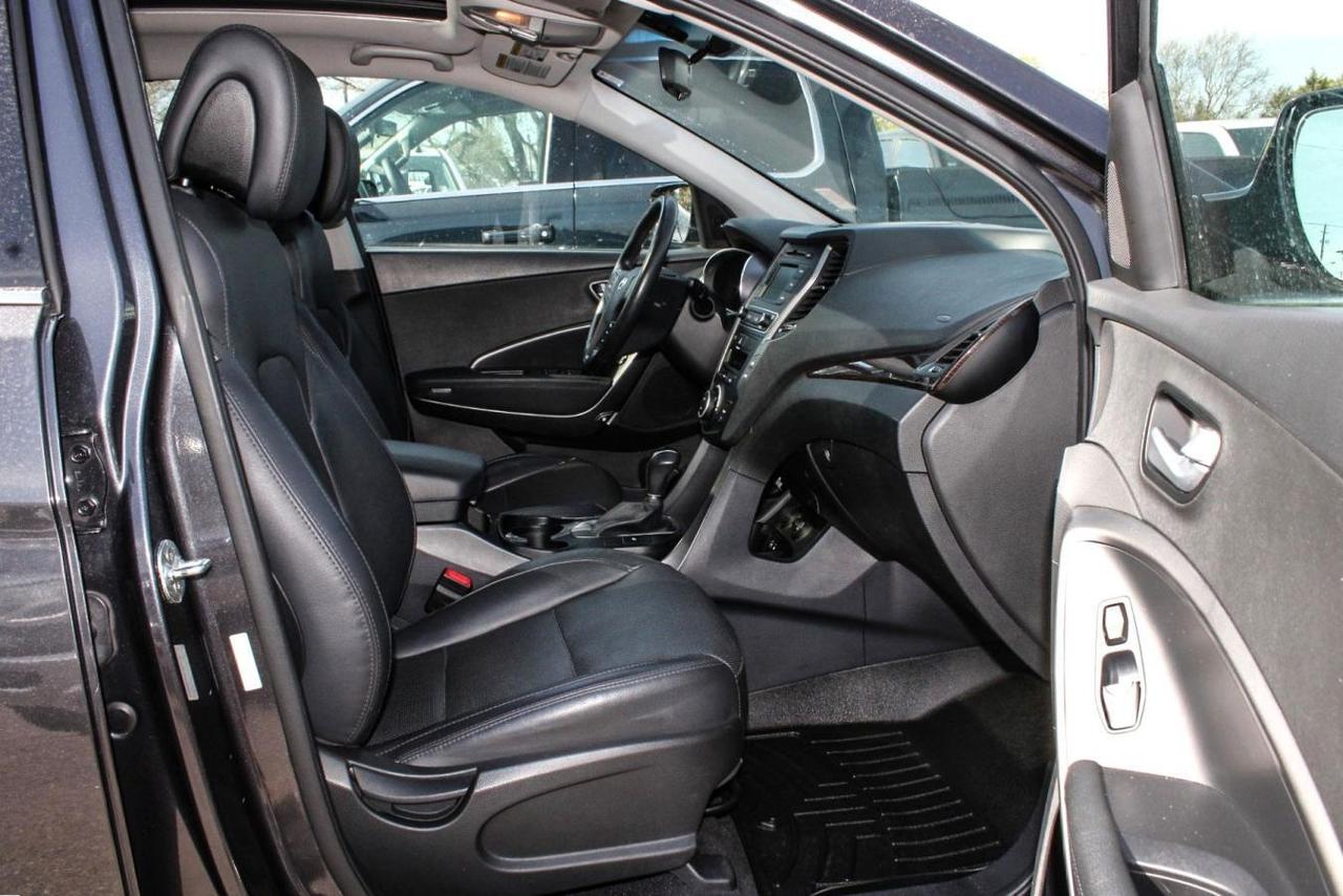 2017 Hyundai Santa Fe Sport Sport  Moonroof BkpCam HtdSeats CruiseCtrl Photo
