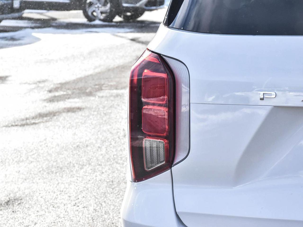 2025 Hyundai PALISADE Ultimate Calligraphy 7-Passenger AWD Photo