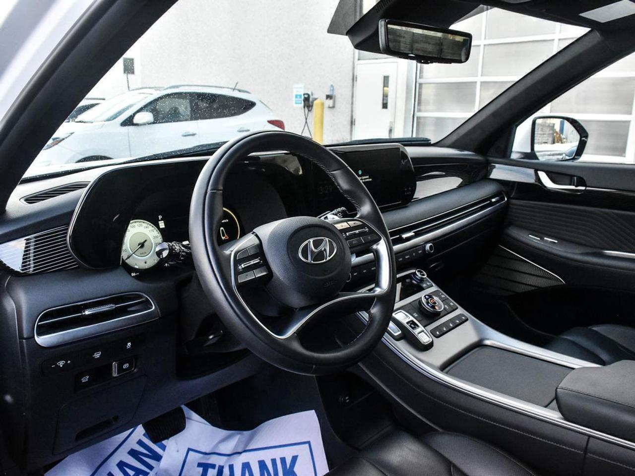 2025 Hyundai PALISADE Ultimate Calligraphy 7-Passenger AWD Photo