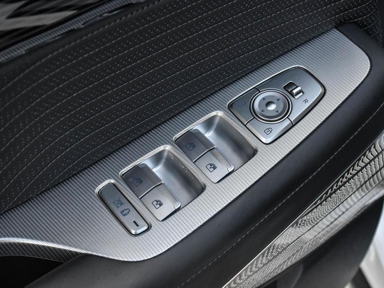 2025 Hyundai PALISADE Ultimate Calligraphy 7-Passenger AWD Photo