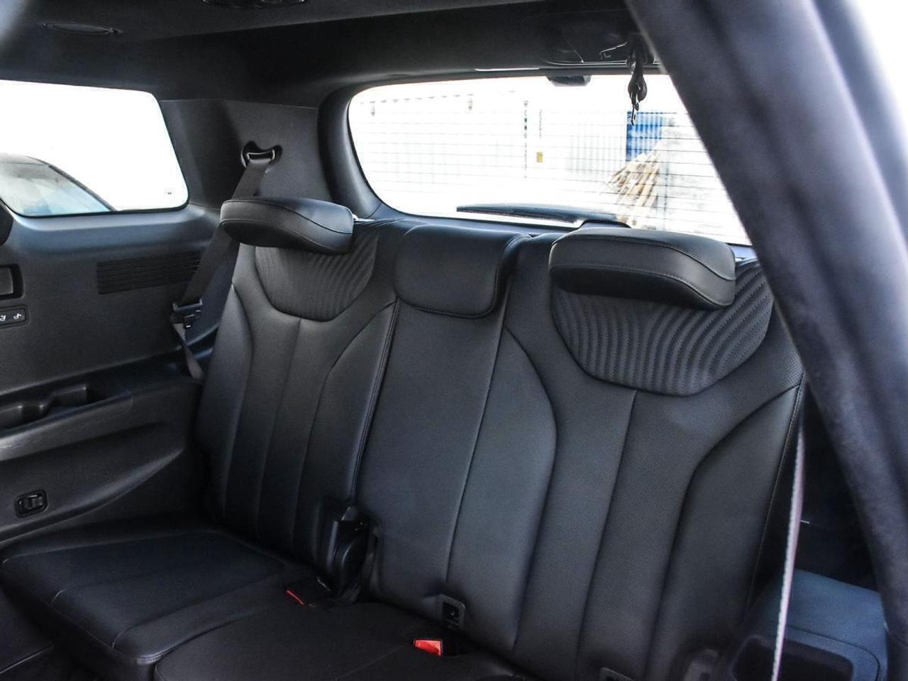 2025 Hyundai PALISADE Ultimate Calligraphy 7-Passenger AWD Photo