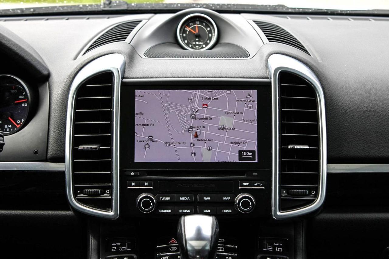 2017 Porsche Cayenne LTD  Gps Moonroof BkpCam ParkingSensors HtdSeats Photo