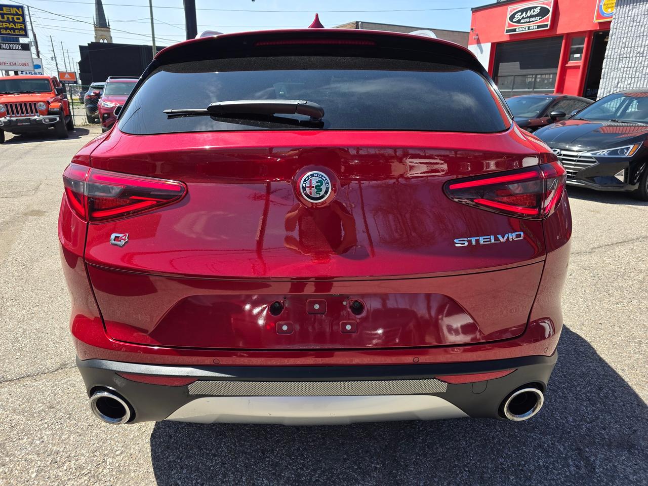 2018 Alfa Romeo Stelvio Ti Q4 AWD Photo