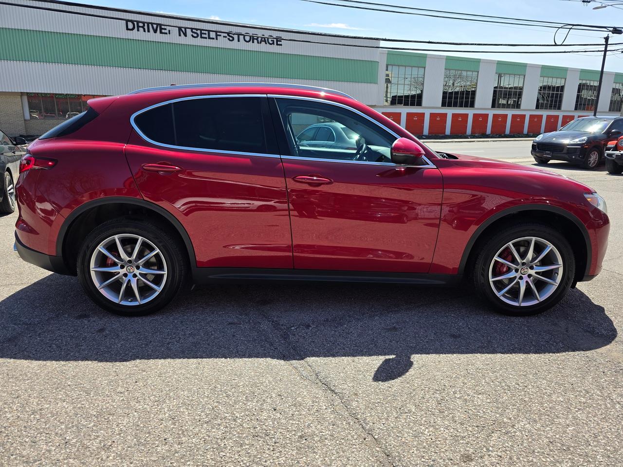 2018 Alfa Romeo Stelvio Ti Q4 AWD Photo