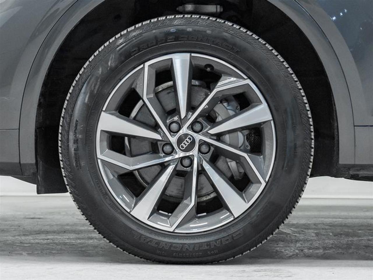 2023 Audi Q5 45 Technik 4dr All-Wheel Drive quattro Sport Utility Photo4