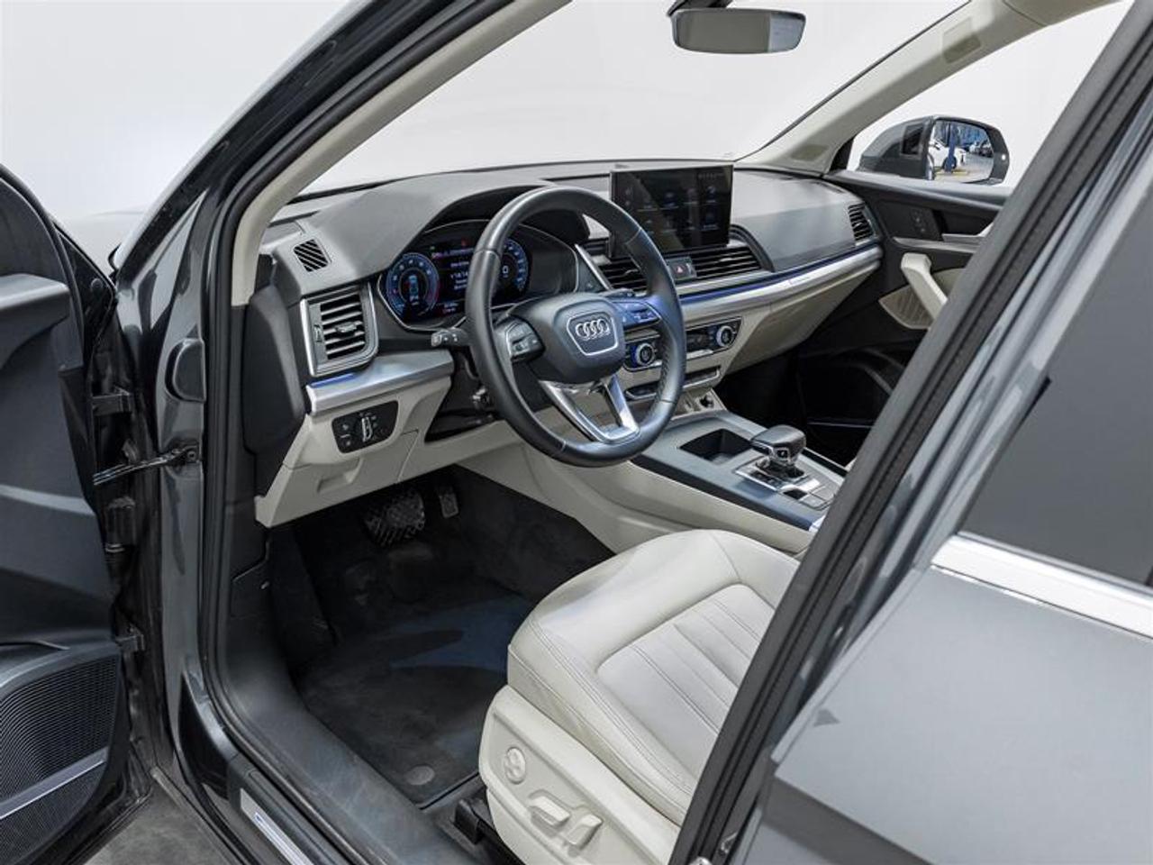 2023 Audi Q5 45 Technik 4dr All-Wheel Drive quattro Sport Utility Photo