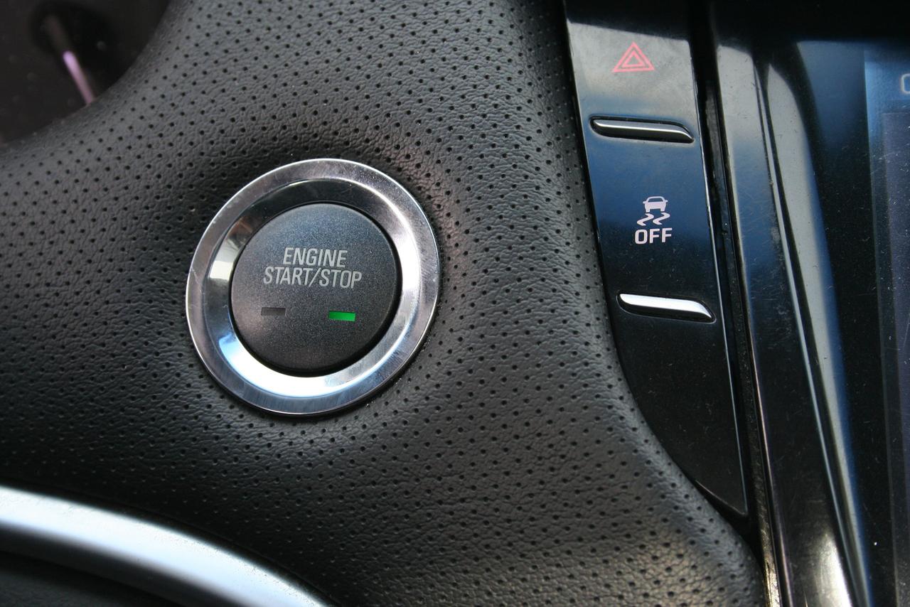 2013 Cadillac XTS Luxury Collection Photo