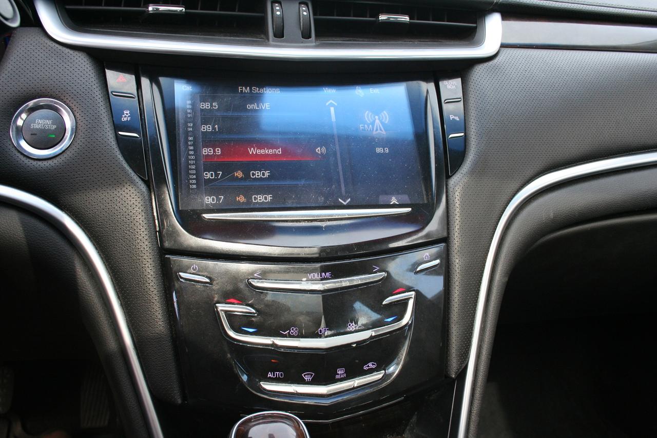 2013 Cadillac XTS Luxury Collection Photo
