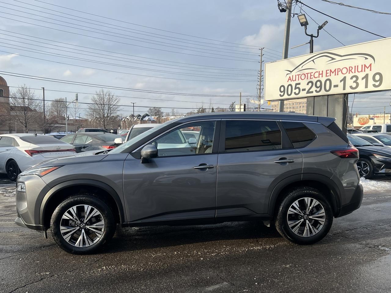 2023 Nissan Rogue SV MOONROOF AWD   PRO Pilot   360 CAM Photo