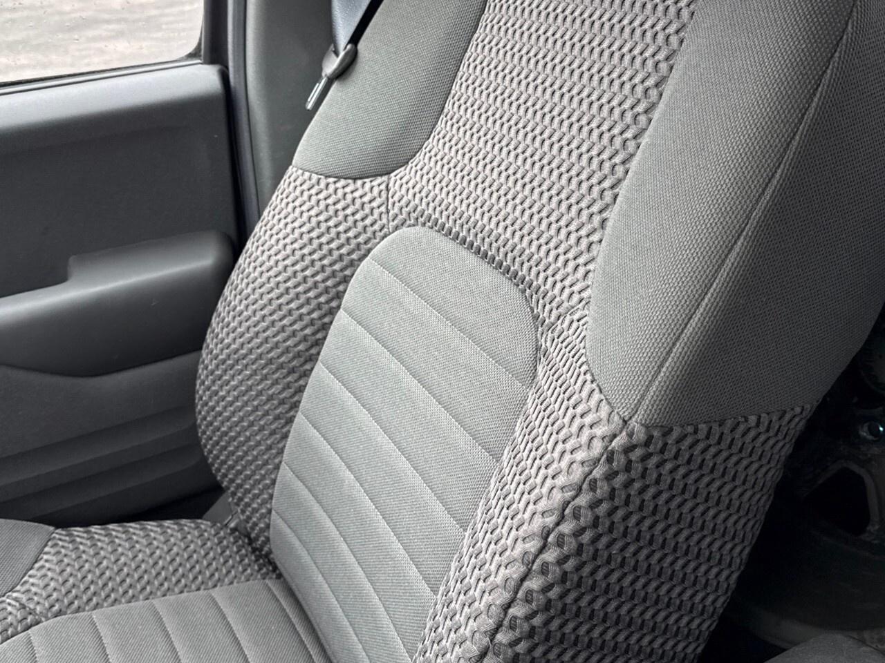 2016 Nissan Frontier SV    4WD   1 OWNER   NO ACCIDENTS Photo