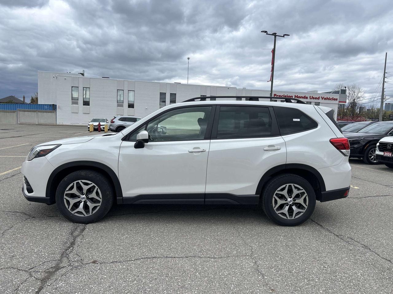 2023 Subaru Forester TOURING Photo