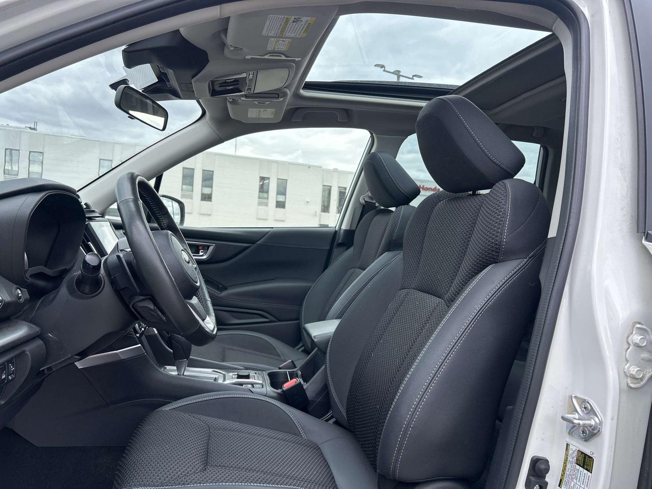 2023 Subaru Forester TOURING Photo