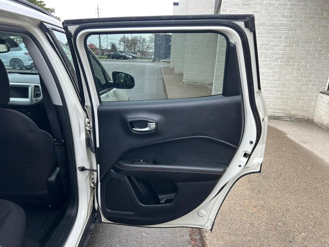 2021 Jeep Compass Sport 4dr 4x4/Clean Carfax/Low KM/Very Well mainta Photo