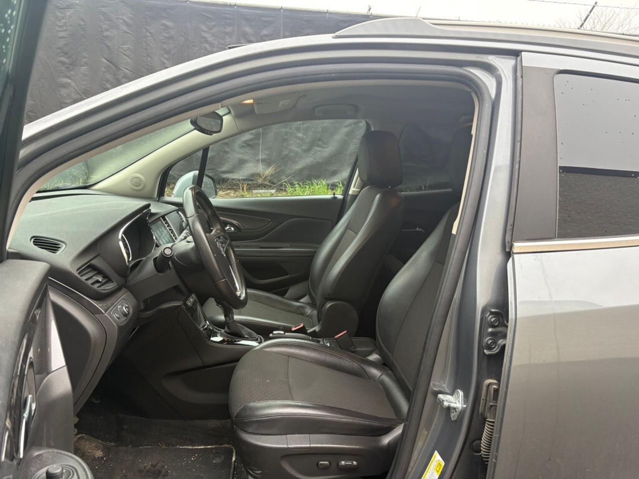 2019 Buick Encore Sport Touring/ Leather/ Android/Back Up Cam/ Bluet Photo