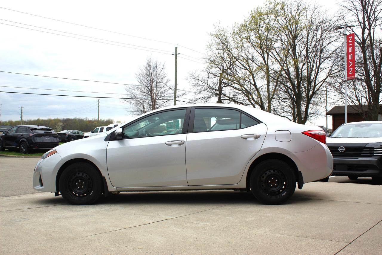 2015 Toyota Corolla  Photo2