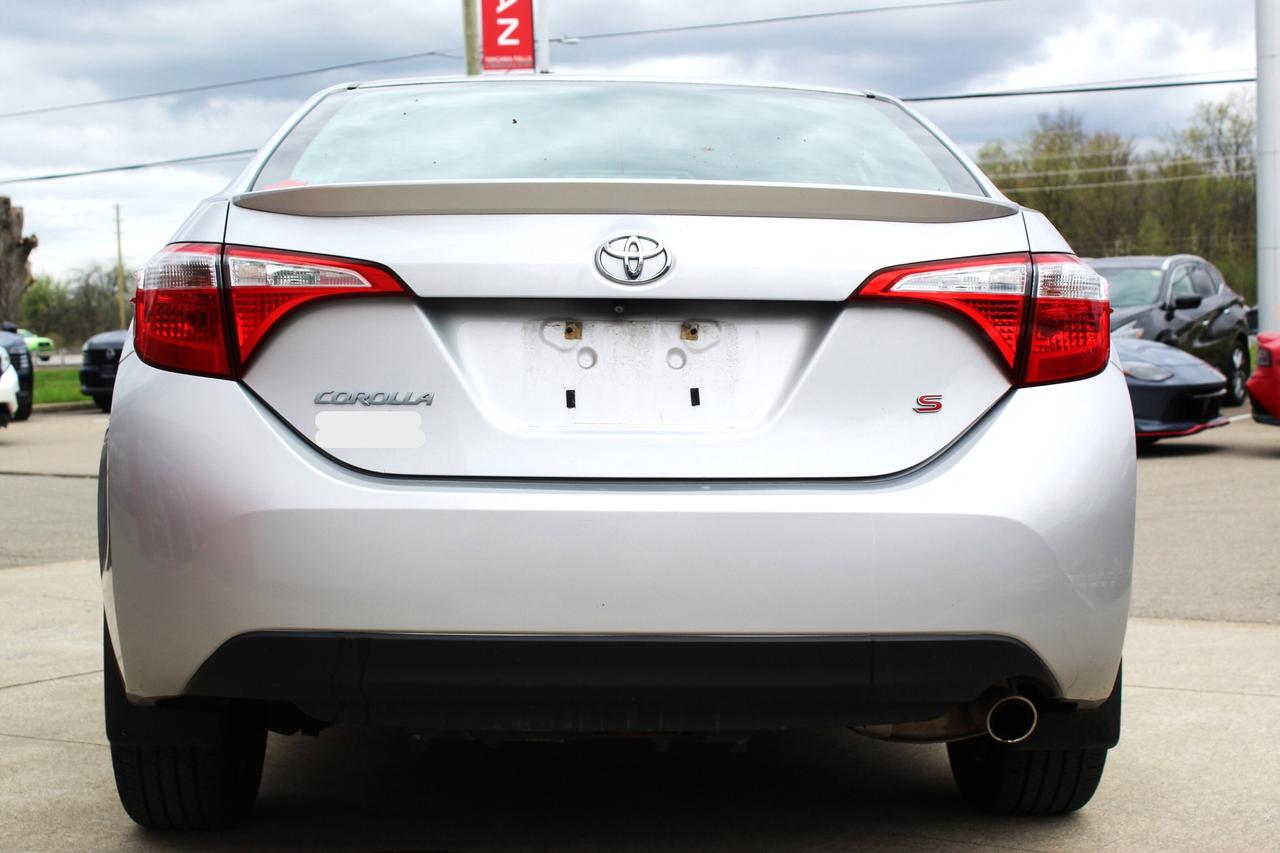 2015 Toyota Corolla  Photo3