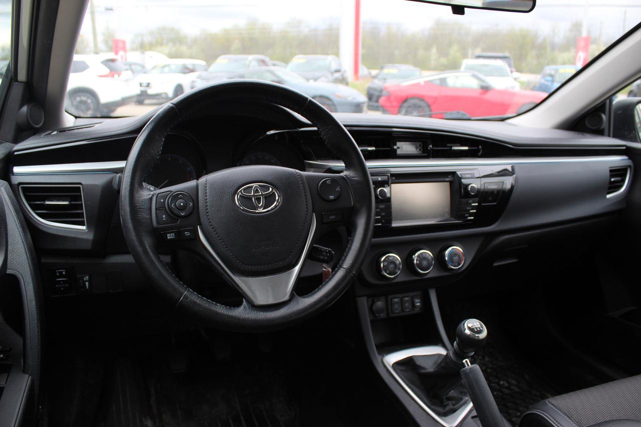 2015 Toyota Corolla  Photo