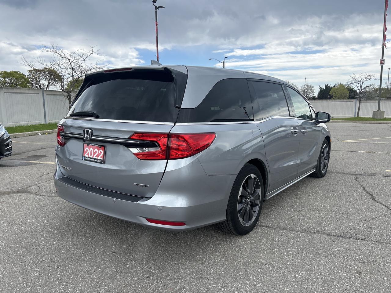 2022 Honda Odyssey Touring Photo