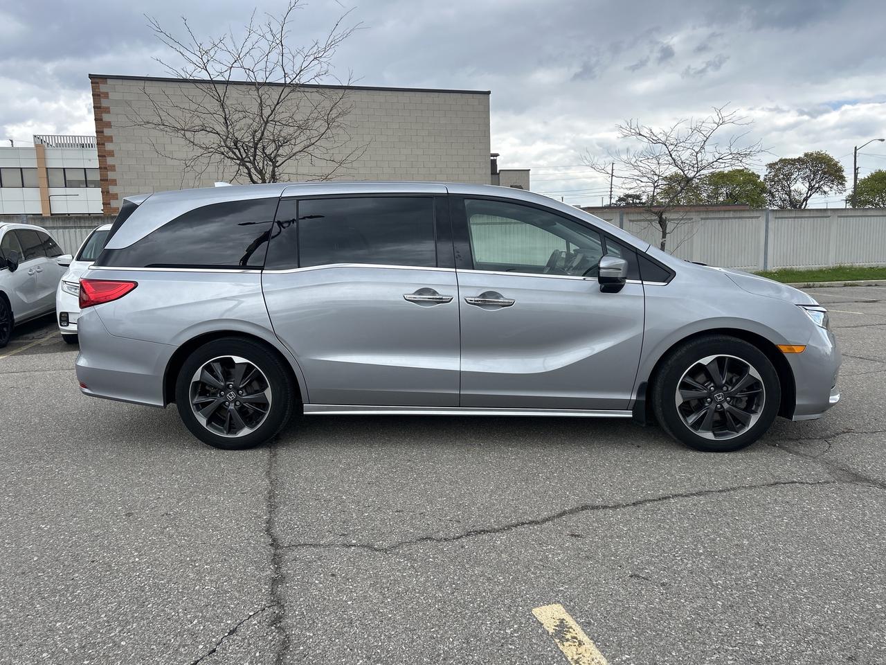 2022 Honda Odyssey Touring Photo