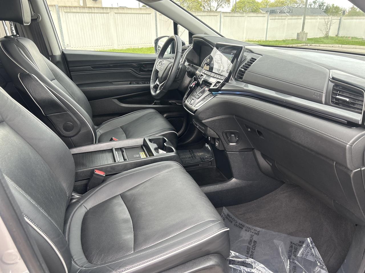 2022 Honda Odyssey Touring Photo