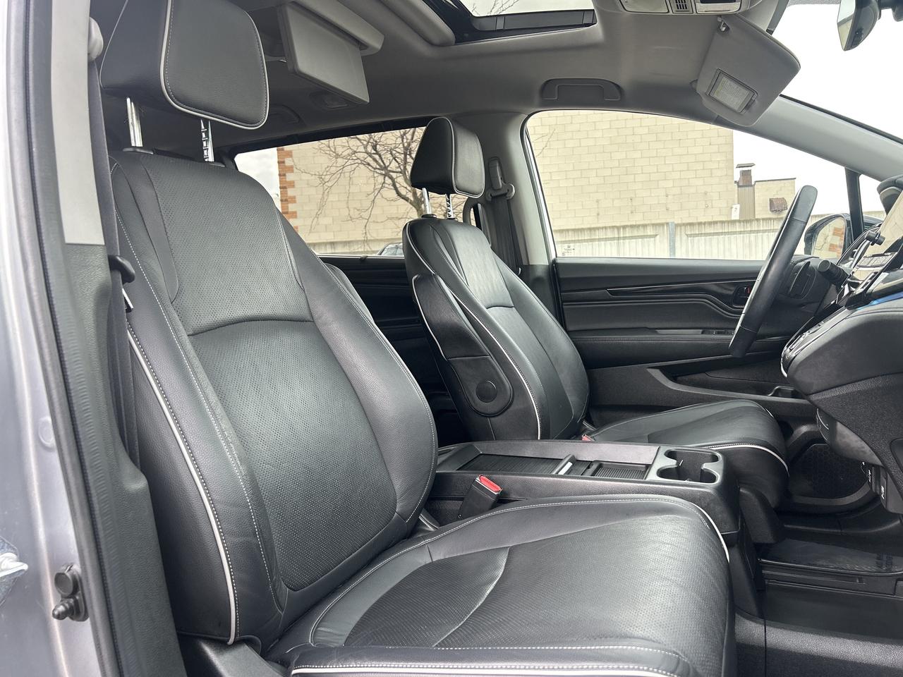 2022 Honda Odyssey Touring Photo
