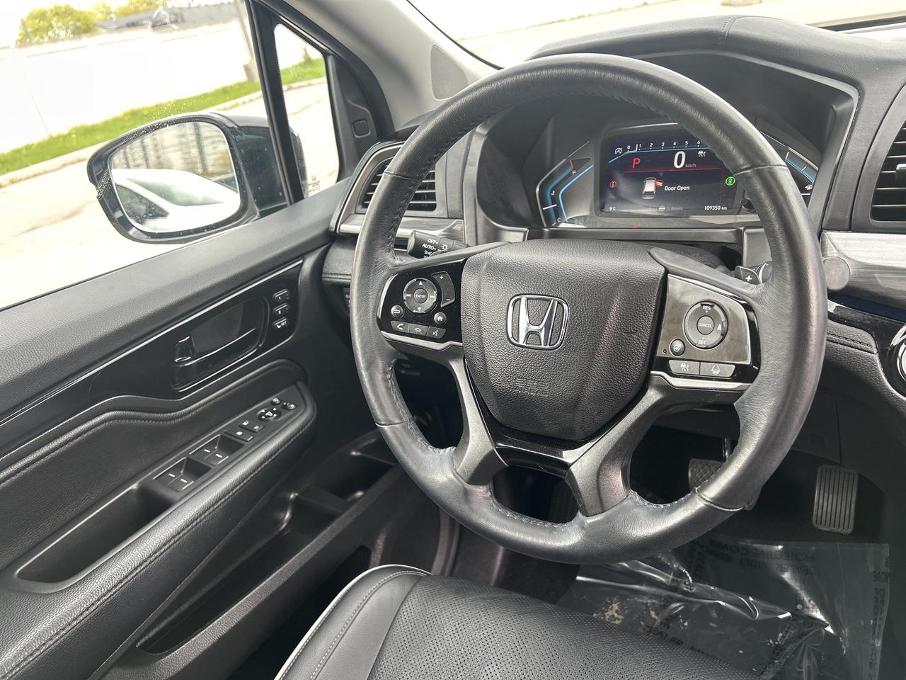2022 Honda Odyssey Touring Photo