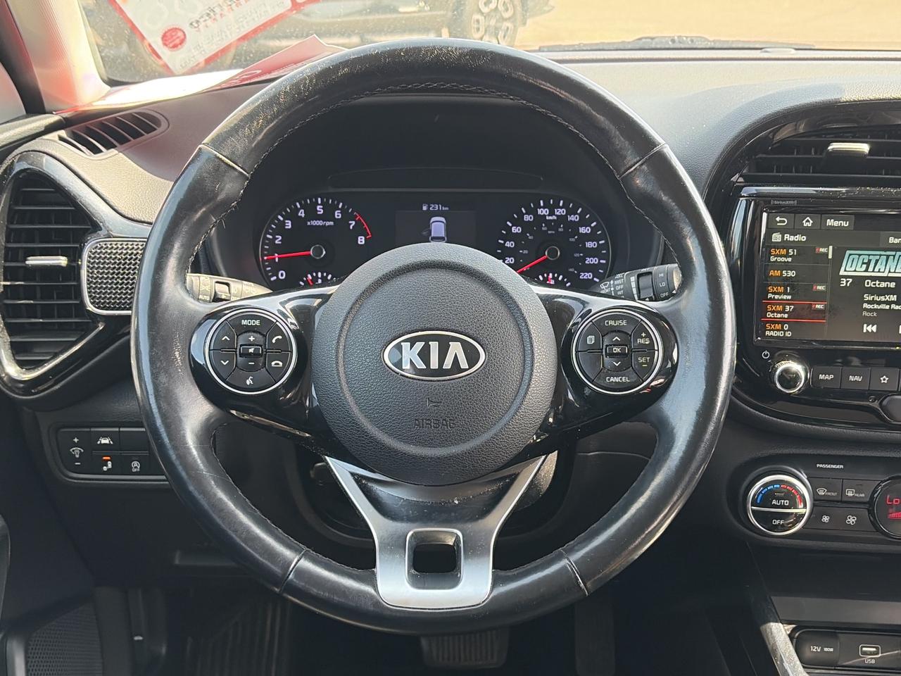 2020 Kia Soul EX PREMIUM, CLEAN CARFAX, SUNROOF, HEATED SEATS! Photo