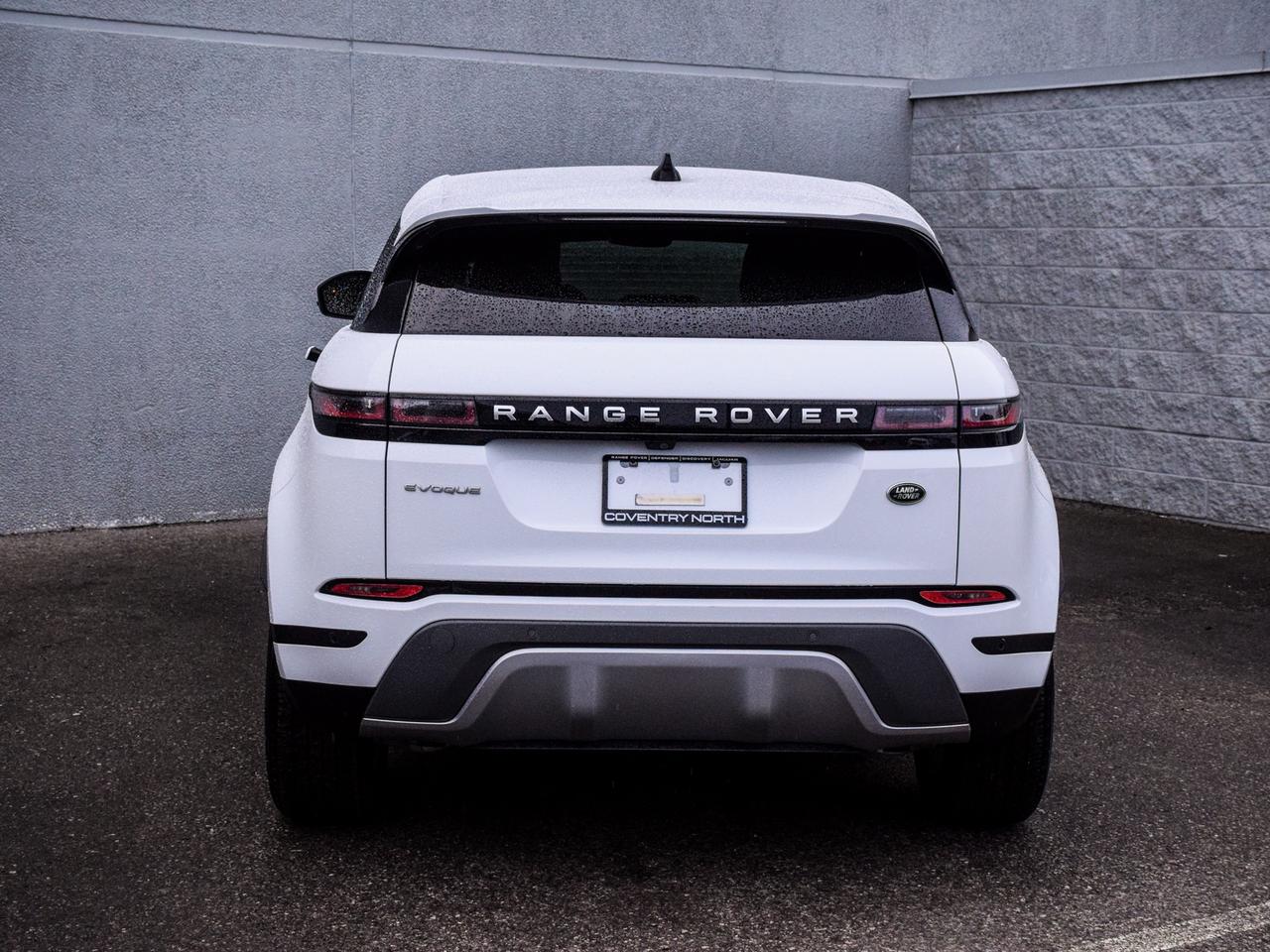 2023 Land Rover Range Rover Evoque ONLY 35,000 KM's ! Photo4