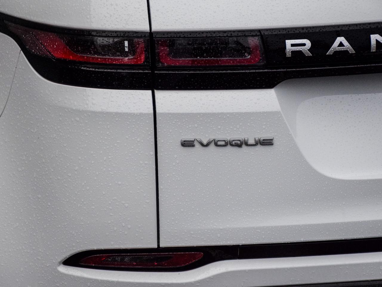 2023 Land Rover Range Rover Evoque ONLY 35,000 KM's ! Photo