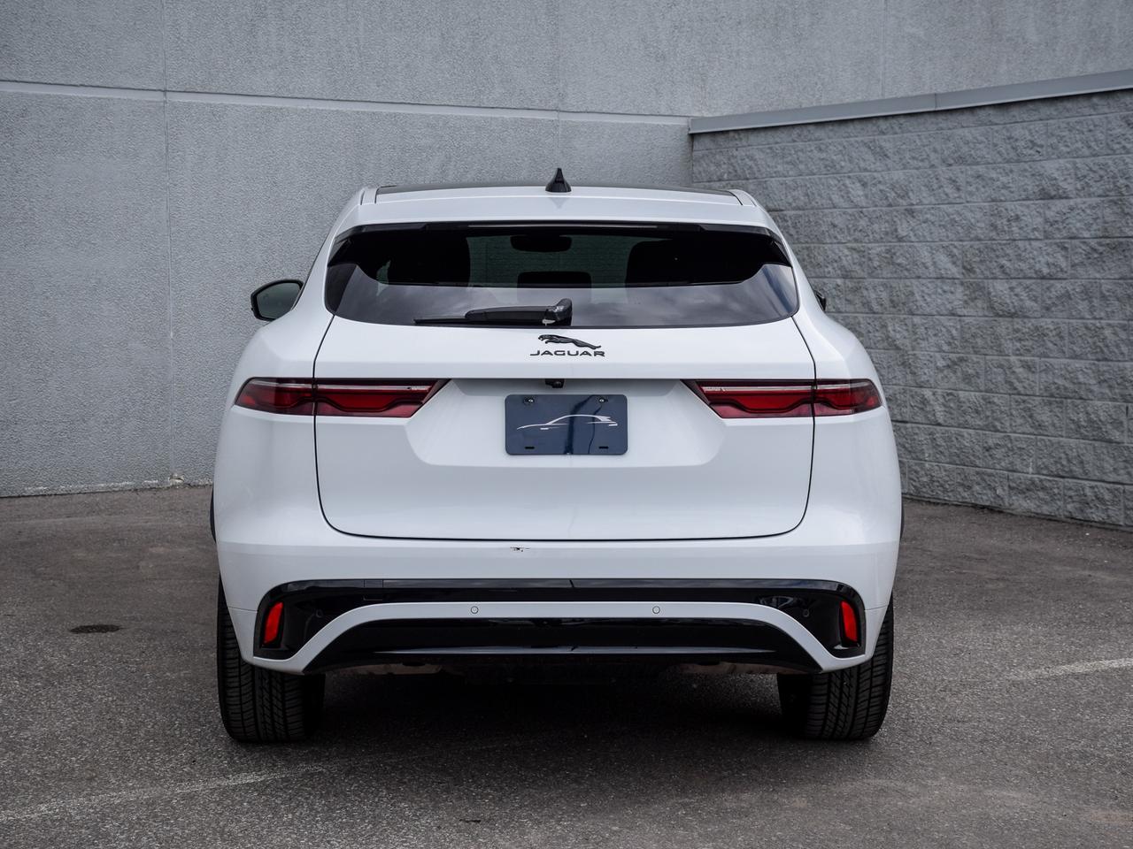 2025 Jaguar F-PACE P250 R-Dynamic S Photo