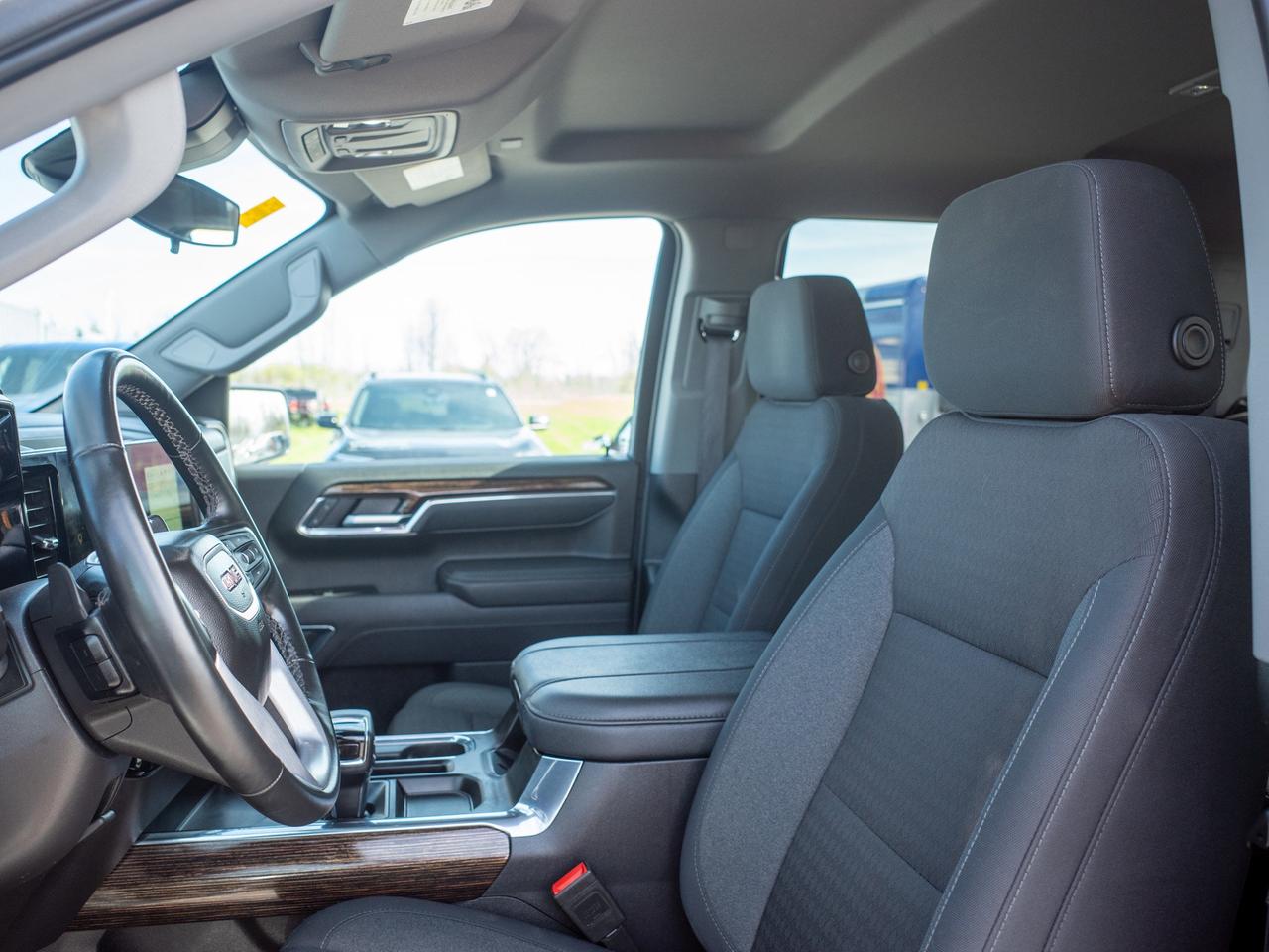 2025 GMC Sierra 1500 Elevation - 305 HP   Cloth Seats Photo