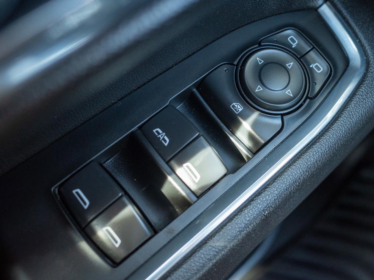 2025 GMC Sierra 1500 Elevation - 305 HP   Cloth Seats Photo