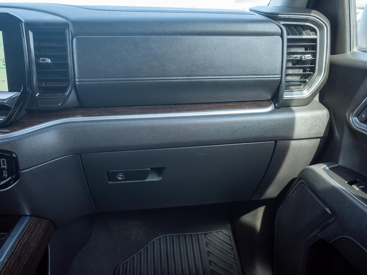 2025 GMC Sierra 1500 Elevation - 305 HP   Cloth Seats Photo