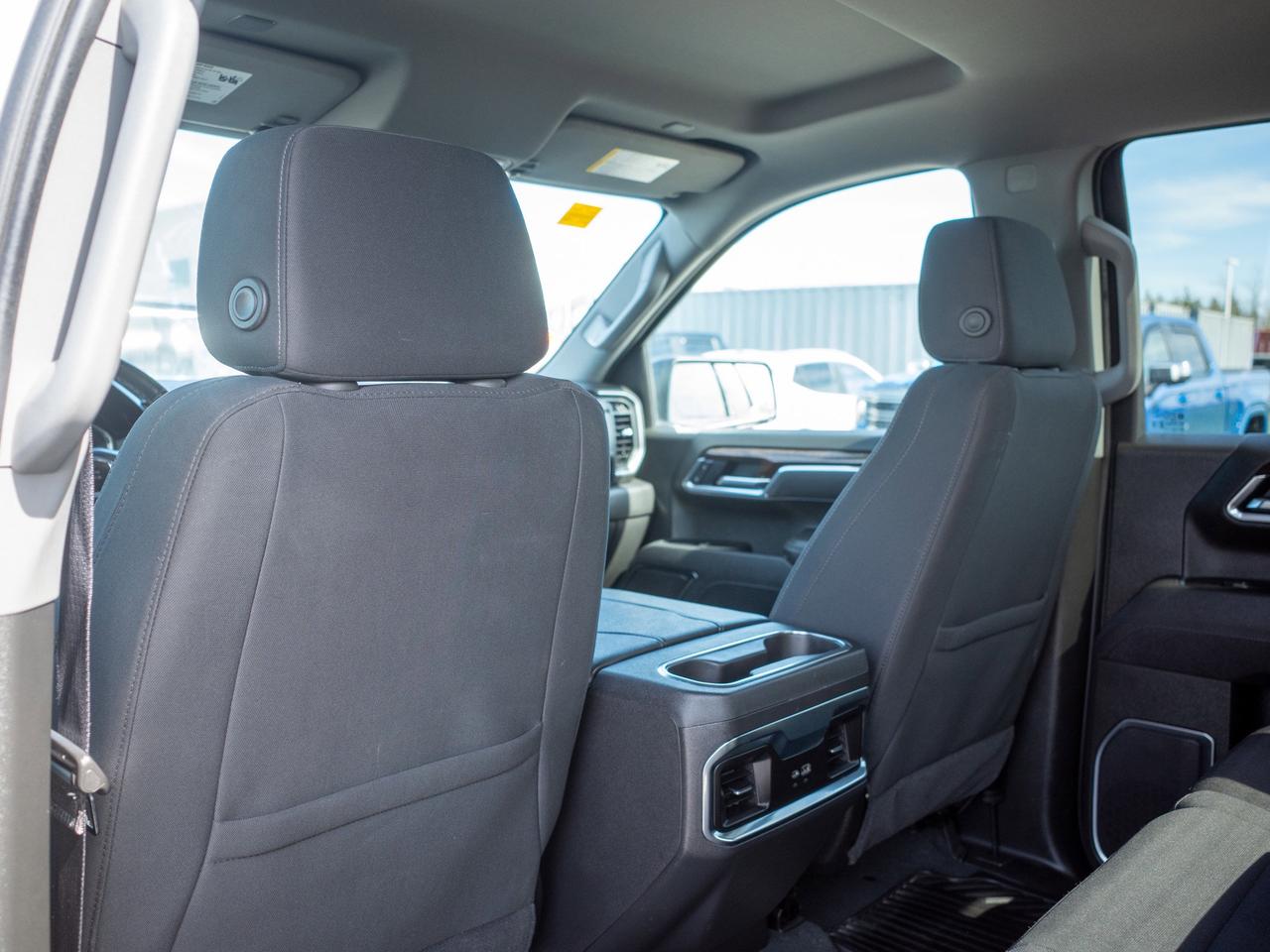 2025 GMC Sierra 1500 Elevation - 305 HP   Cloth Seats Photo