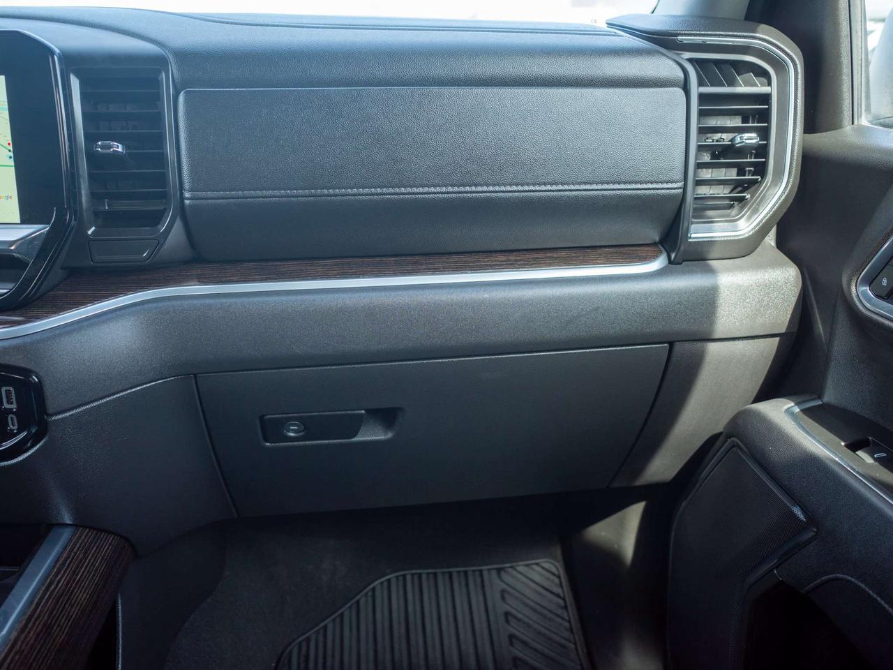 2025 GMC Sierra 1500 Elevation - 305 HP   Cloth Seats Photo